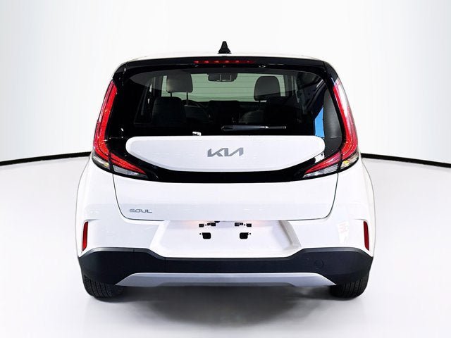 Certified 2023 Kia Soul LX w/ LX Technology Package FWD image 6