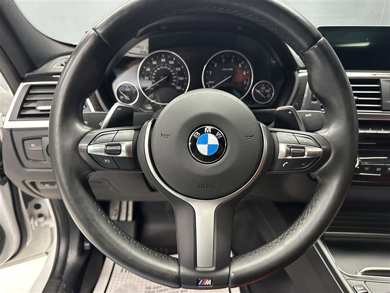 Used 2017 BMW 340i xDrive Sedan image 22