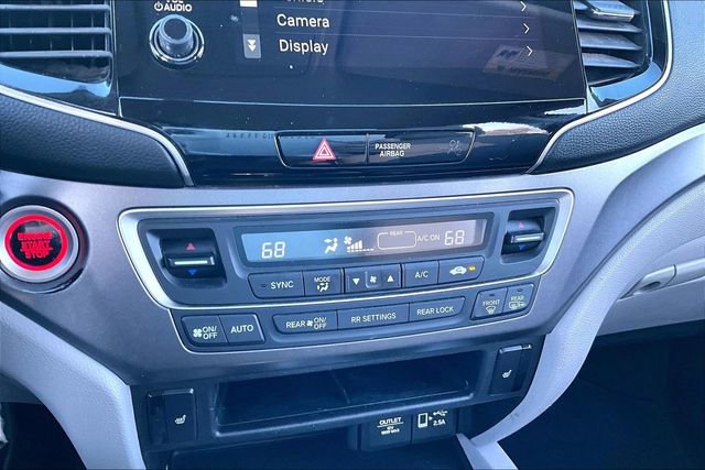 Used 2021 Honda Pilot EX image 32