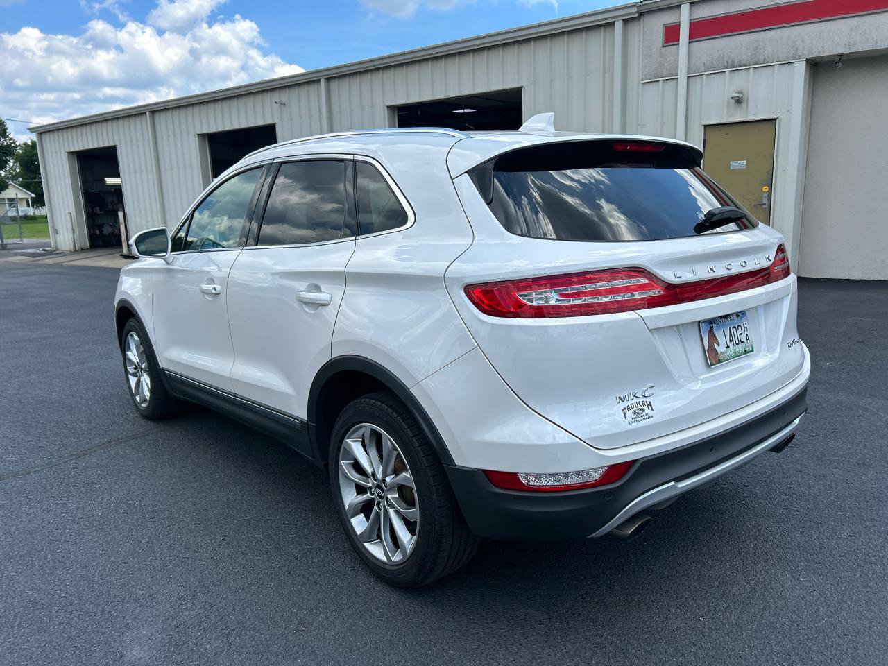Used 2017 Lincoln MKC Select w/ Select Plus Package AWD/4WD image 7
