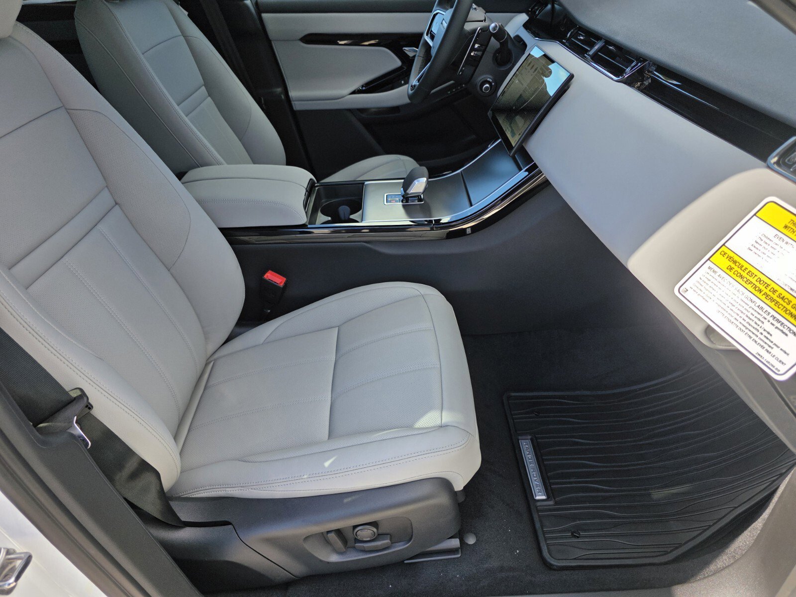 New 2026 Land Rover Range Rover Evoque S image 3