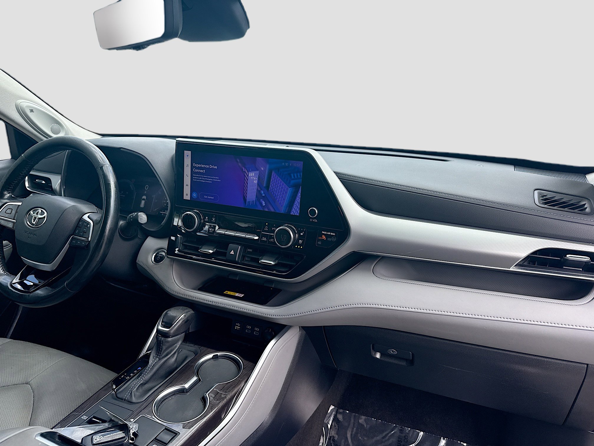 Used 2023 Toyota Highlander Platinum FWD image 33