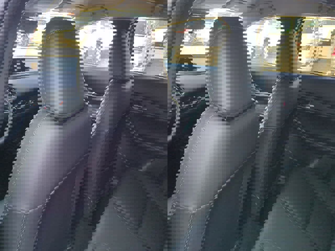 New 2025 MAZDA CX-30 AWD 2.5 S w/ Select Sport Pkg image 16