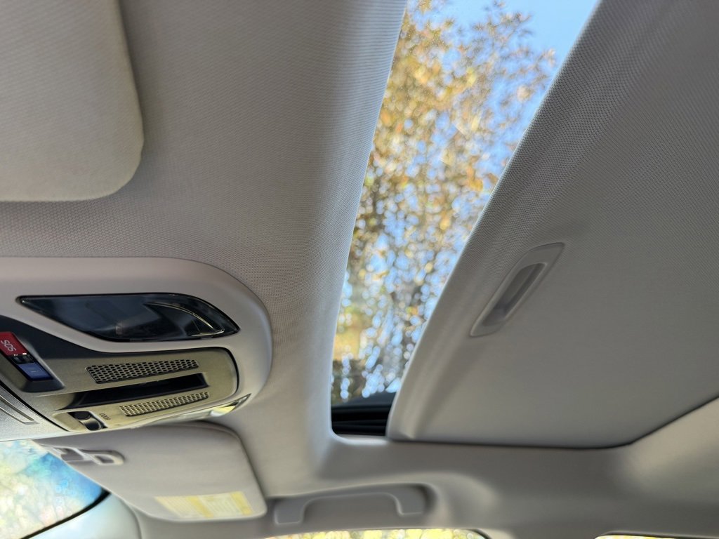 Used 2021 Subaru Outback Limited w/ Popular Package #2 image 27