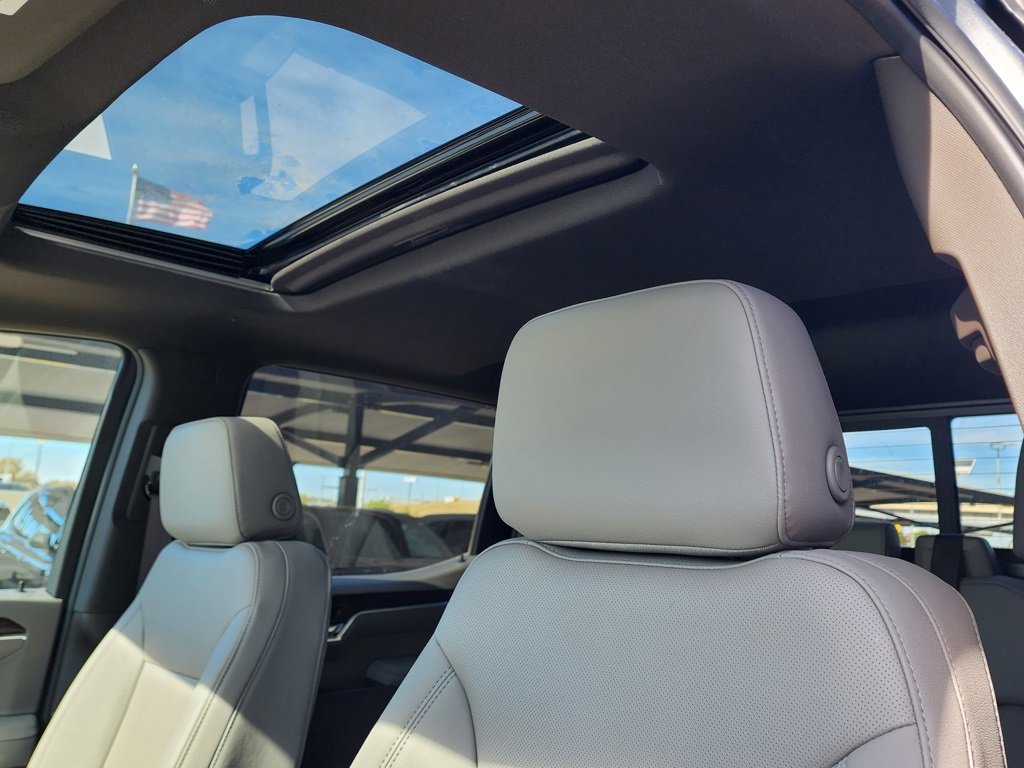 New 2026 GMC Sierra 1500 SLT w/ SLT Premium Plus Package image 18