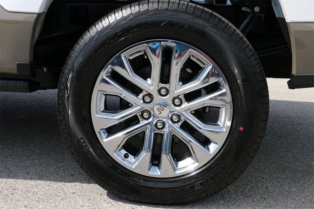 New 2025 Ford F150 King Ranch w/ FX4 Off-Road Package image 9