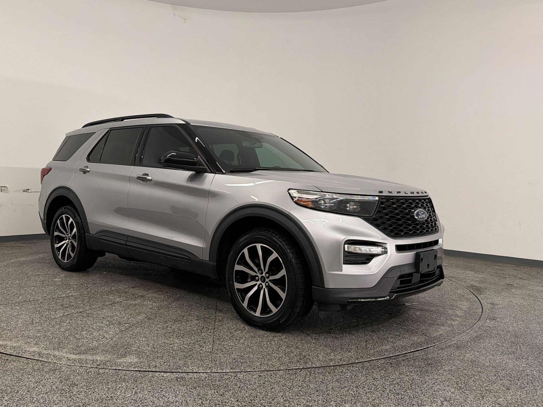 Used 2022 Ford Explorer ST AWD/4WD image 6