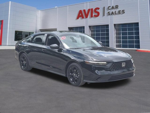Used 2025 Honda Accord SE image 3
