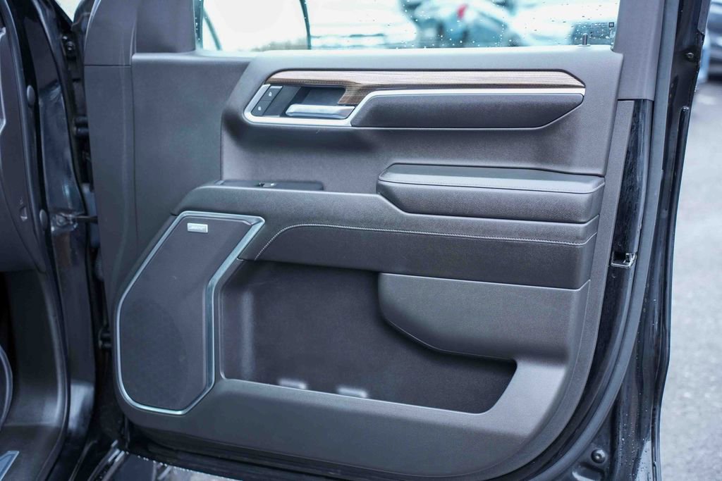 Used 2022 Chevrolet Silverado 1500 LT Trail Boss w/ Convenience Package II image 16