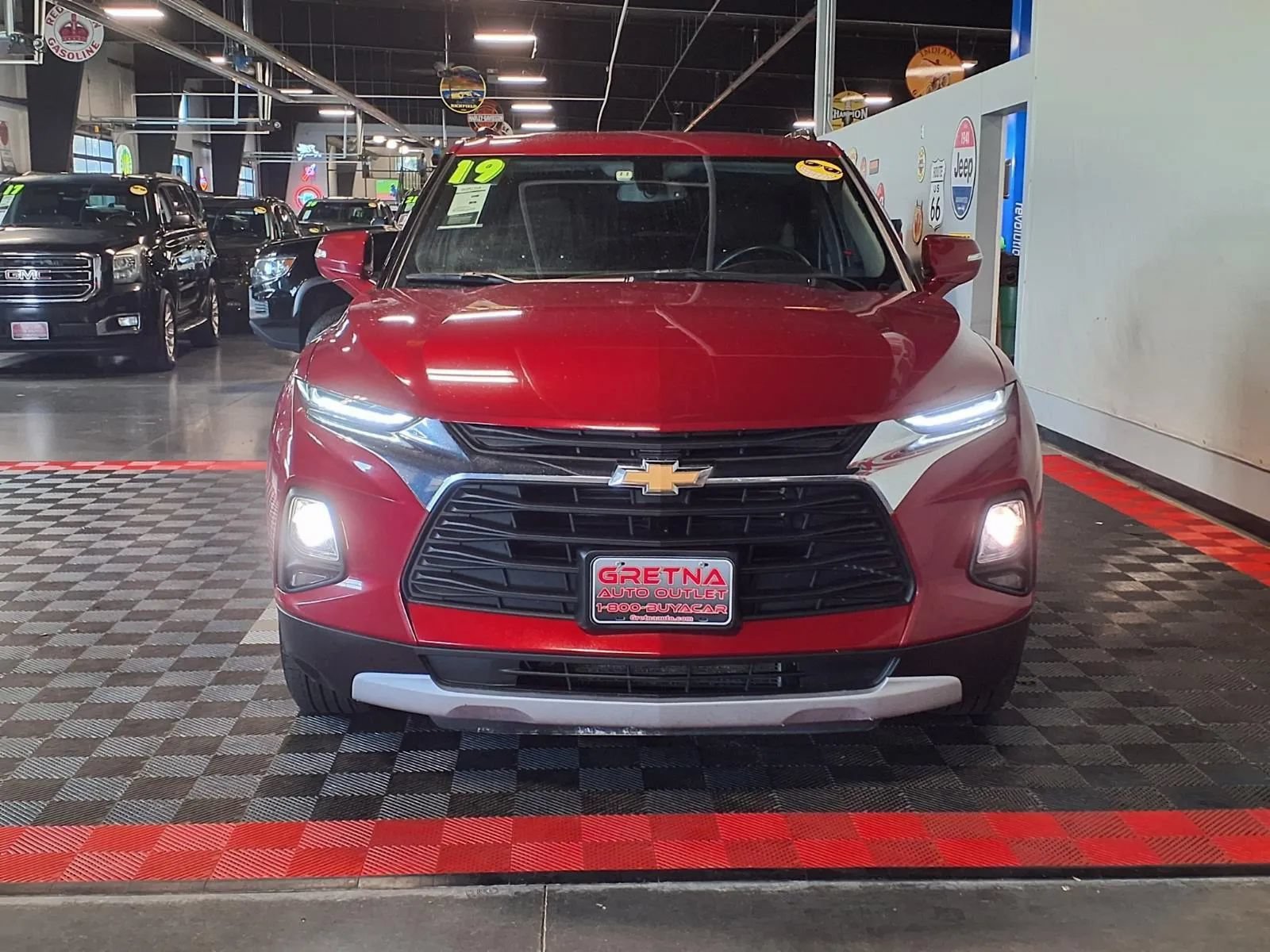 Used 2019 Chevrolet Blazer LT FWD image 3