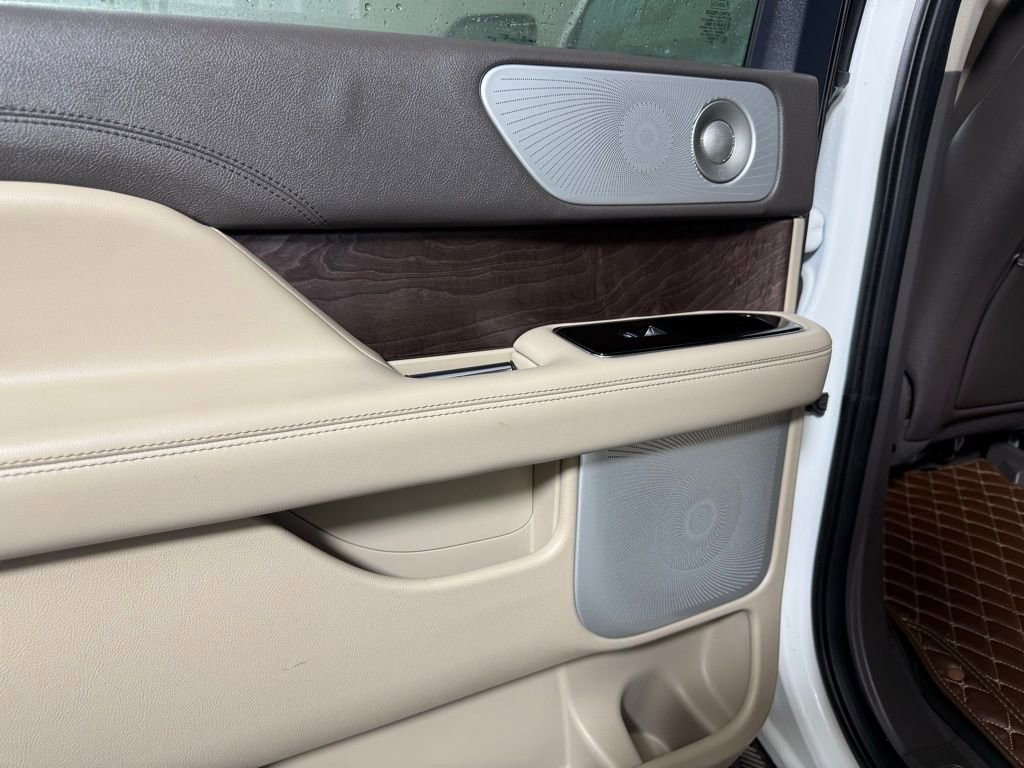 Certified 2023 Lincoln Navigator Reserve image 52