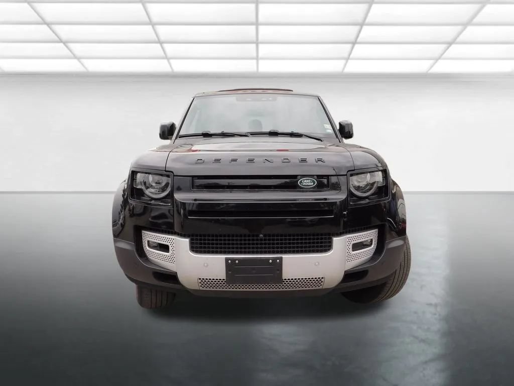 Used 2024 Land Rover Defender 90 S AWD/4WD image 3