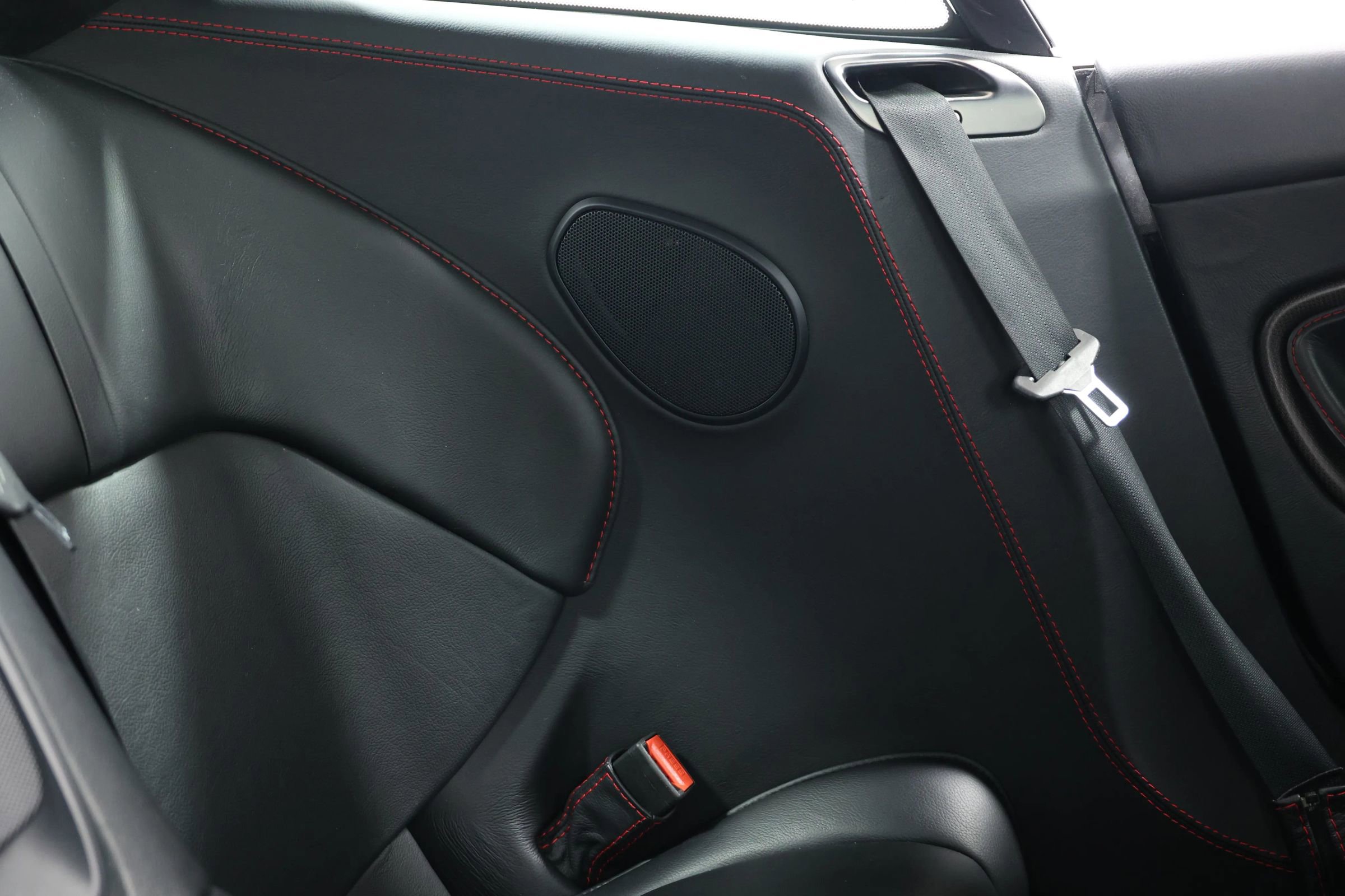 Used 2018 Aston Martin DB11 V12 image 65