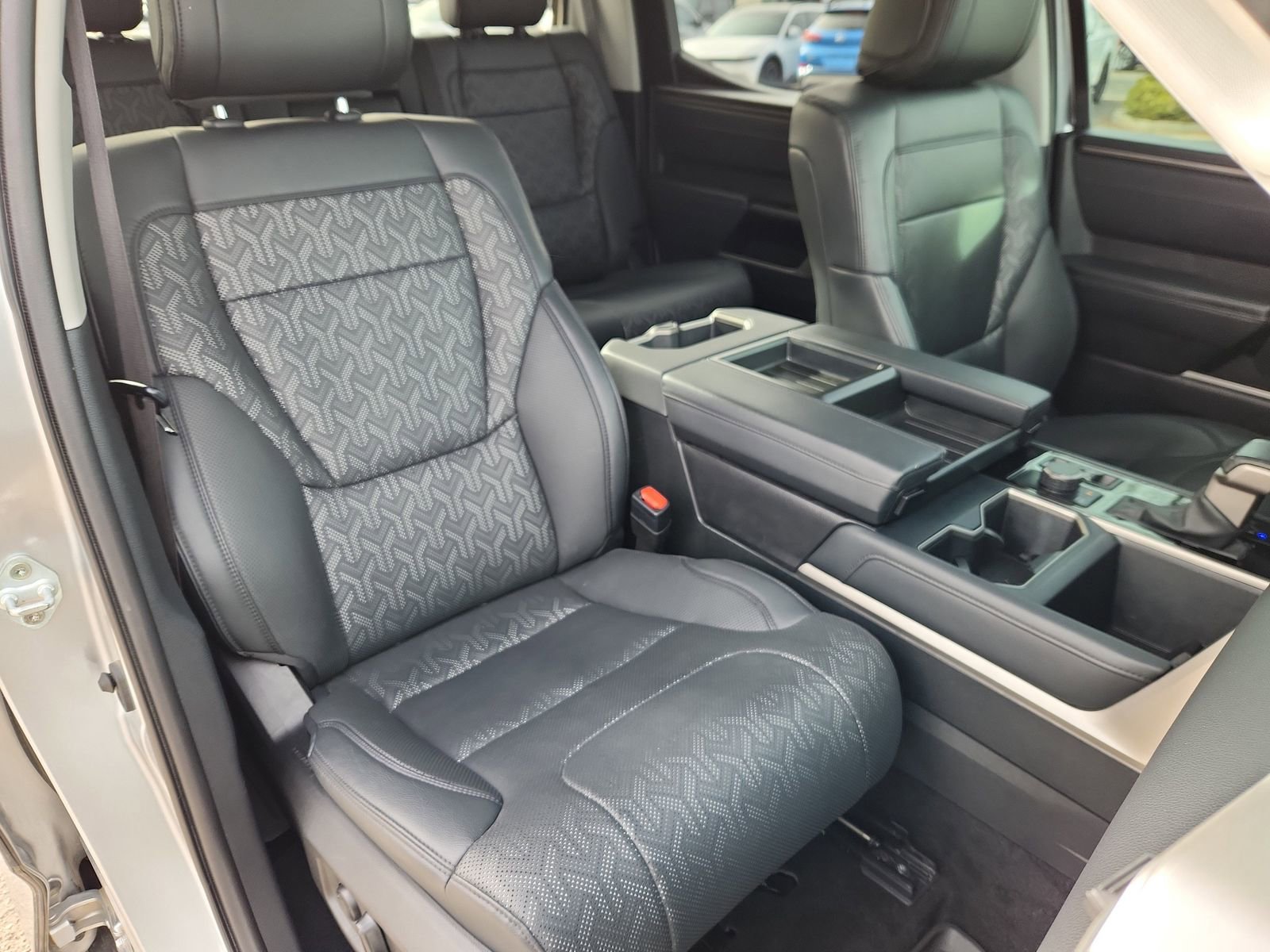Used 2023 Toyota Tundra Limited image 14
