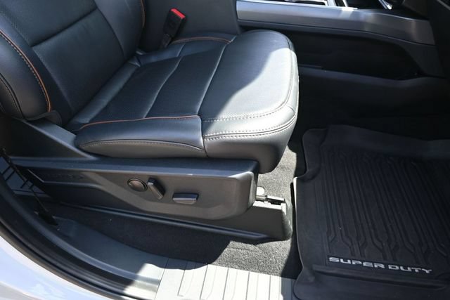 Certified 2025 Ford F450 Lariat w/ Lariat Ultimate Package AWD/4WD image 36