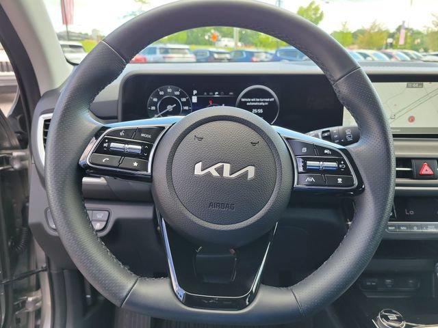 Certified 2026 Kia Seltos SX w/ SX Sunroof Package AWD/4WD image 24