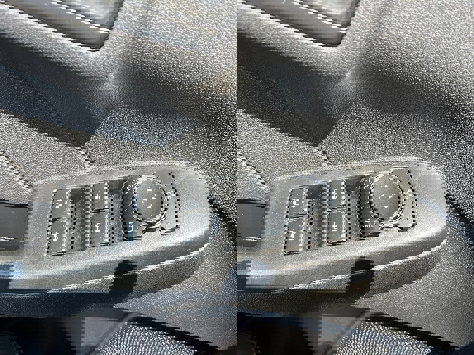 Used 2024 Ford Escape Active image 13