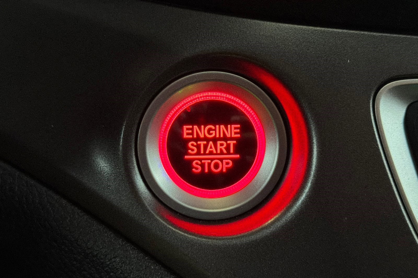 Certified 2025 Honda Passport EX-L image 33