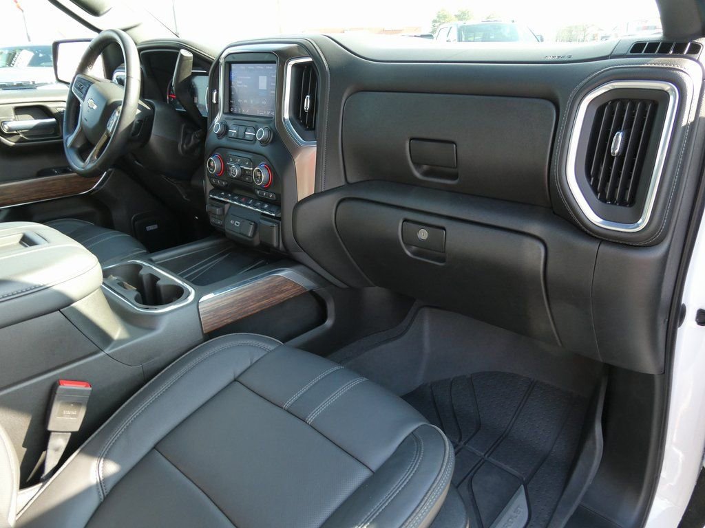 Certified 2022 Chevrolet Silverado 1500 High Country AWD/4WD image 15