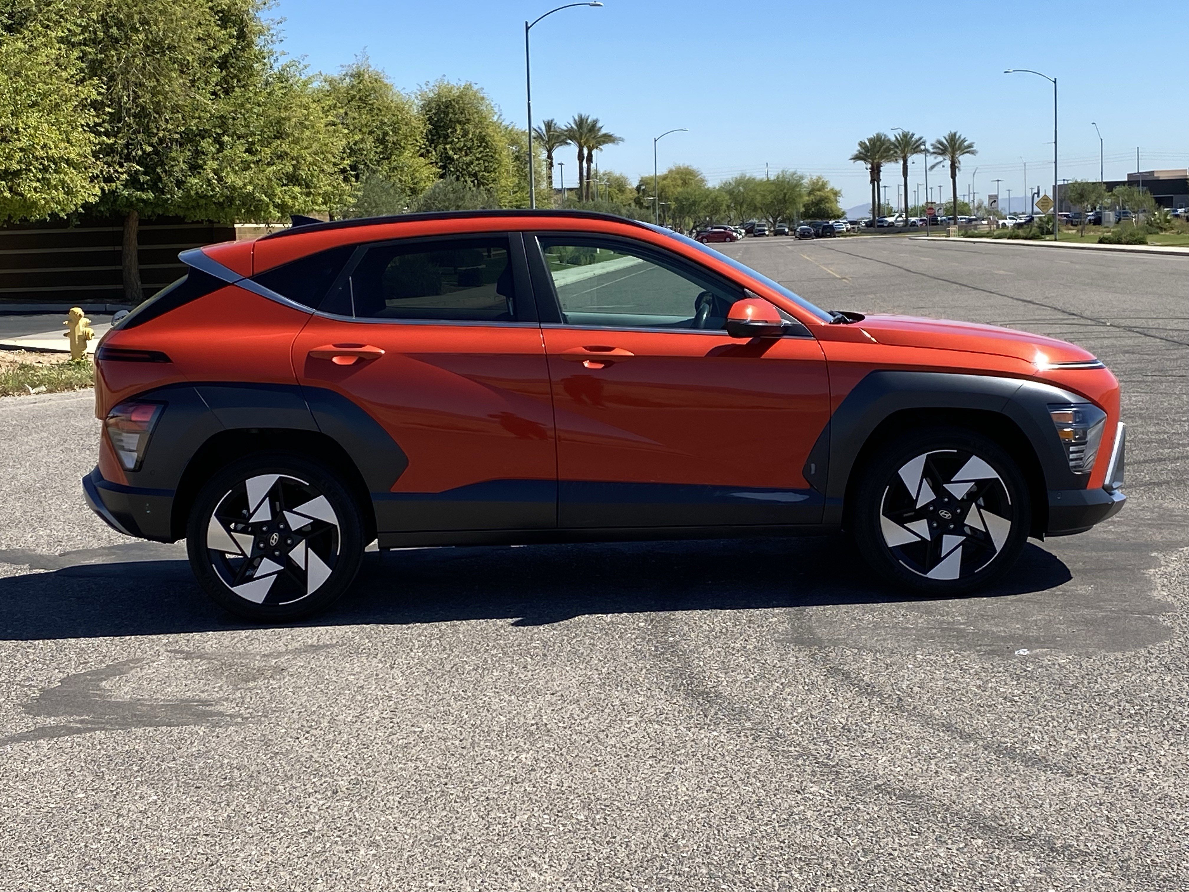 Certified 2024 Hyundai Kona Limited AWD/4WD image 2