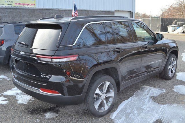 New 2025 Jeep Grand Cherokee Limited image 8
