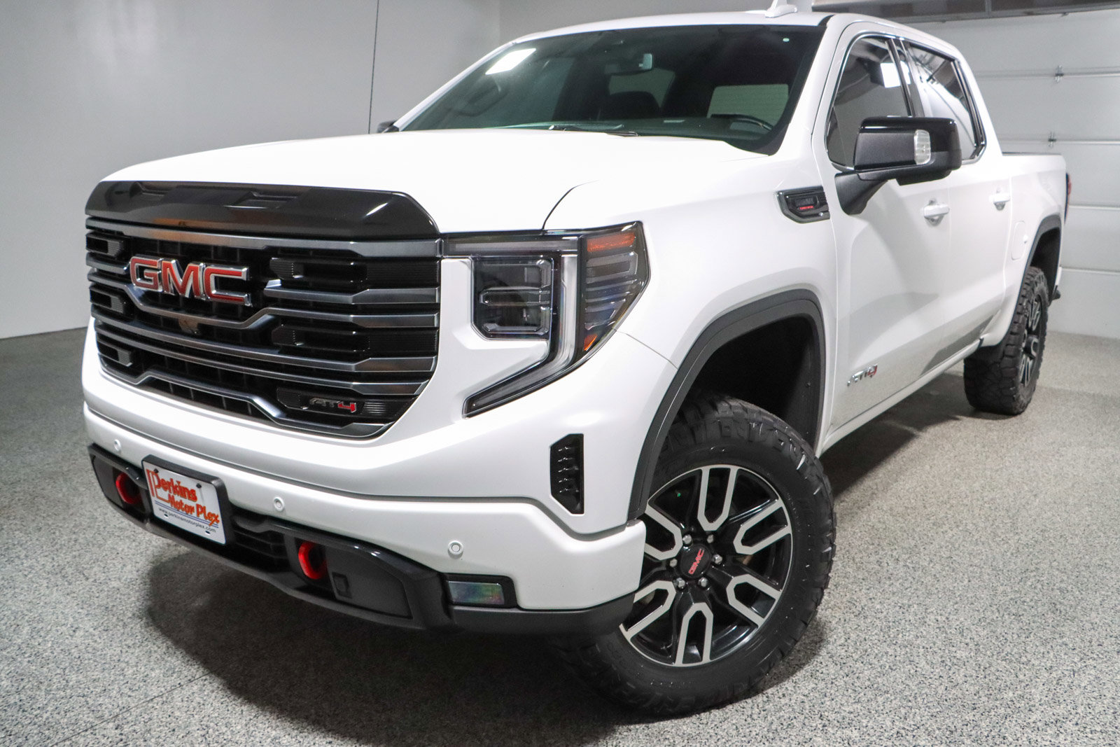 Used 2025 GMC Sierra 1500 AT4 w/ AT4 Preferred Package AWD/4WD image 33