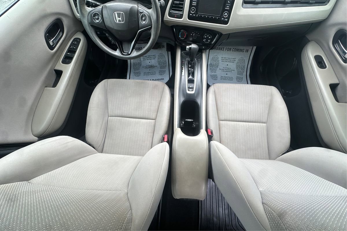 Used 2017 Honda HR-V LX image 14