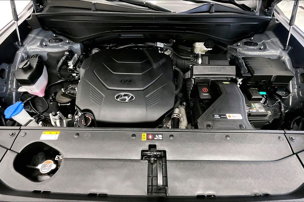 Used 2023 Hyundai Palisade Calligraphy w/ Cargo Package image 9