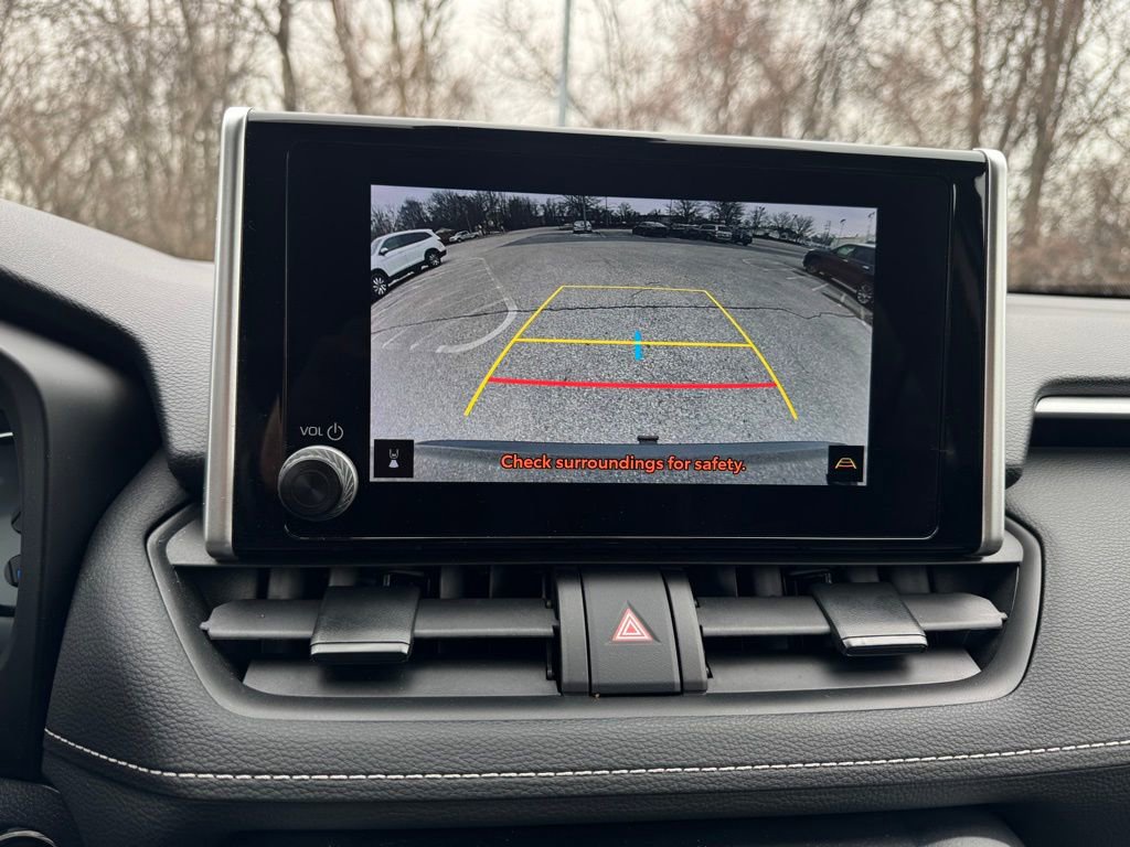 Used 2024 Toyota RAV4 AWD Hybrid image 11