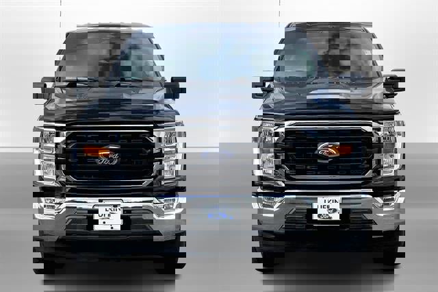 Used 2022 Ford F150 XLT w/ Trailer Tow Package image 2