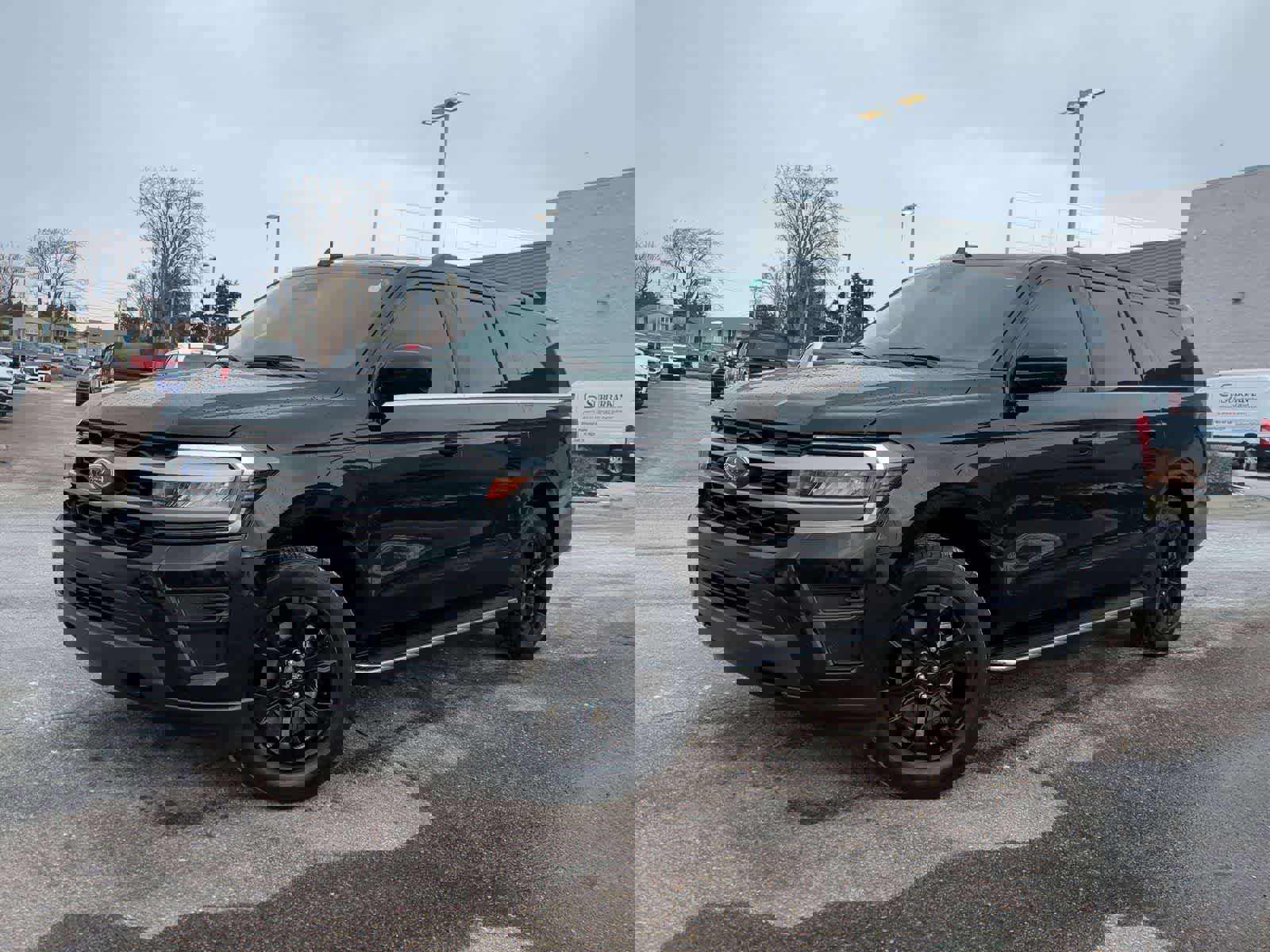 Used 2023 Ford Expedition Max XLT video 1