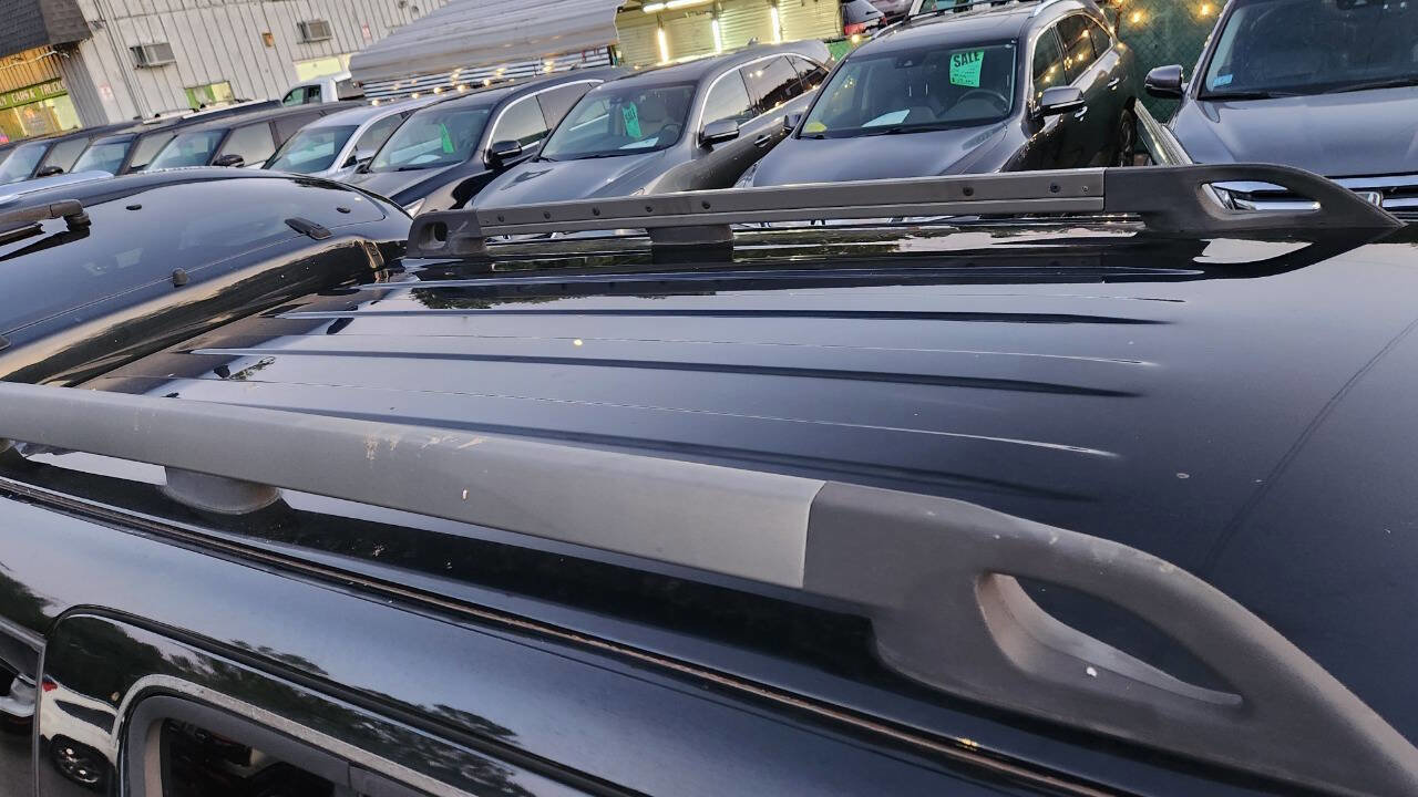 Used 2011 Nissan Pathfinder Silver image 46