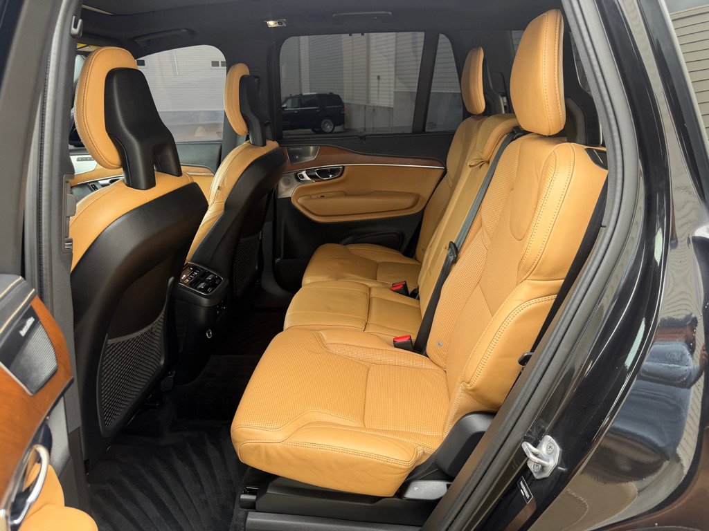Used 2016 Volvo XC90 T6 AWD/4WD image 22