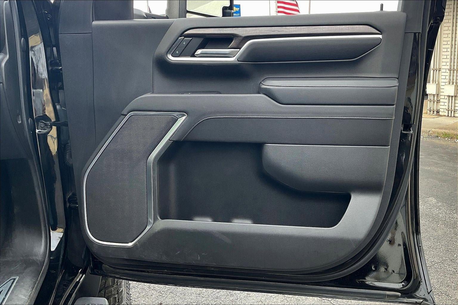 Used 2024 Chevrolet Silverado 2500 LTZ AWD/4WD image 26