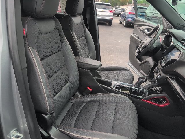Used 2023 Chevrolet TrailBlazer RS w/ Convenience Package AWD/4WD image 38