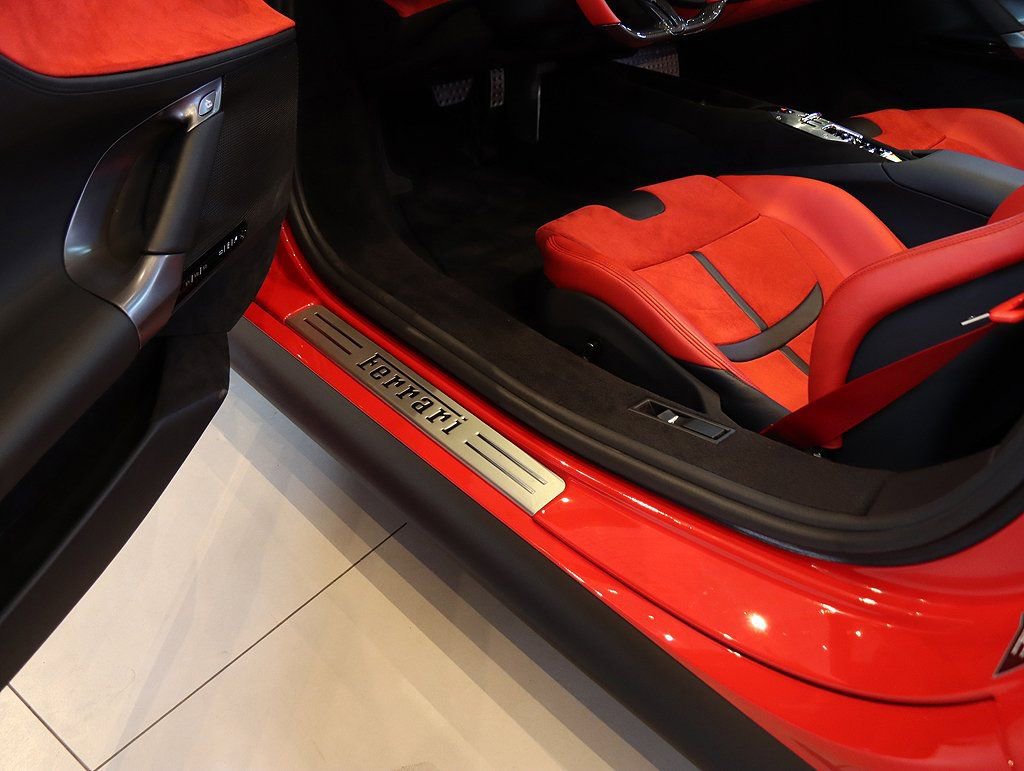 Certified 2022 Ferrari SF90 Spider image 80