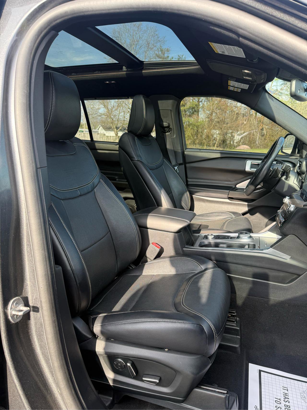 Used 2020 Ford Explorer ST w/ Premium Technology Package image 9