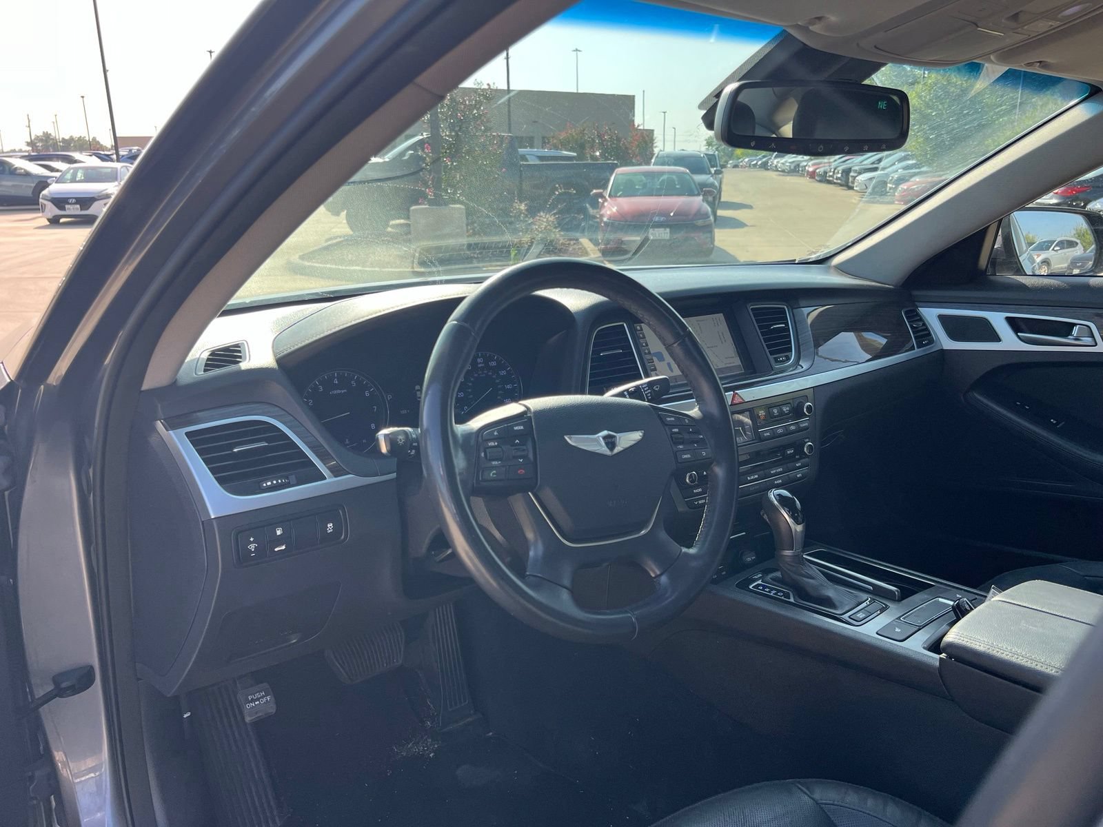 Used 2016 Hyundai Genesis 3.8 RWD image 21