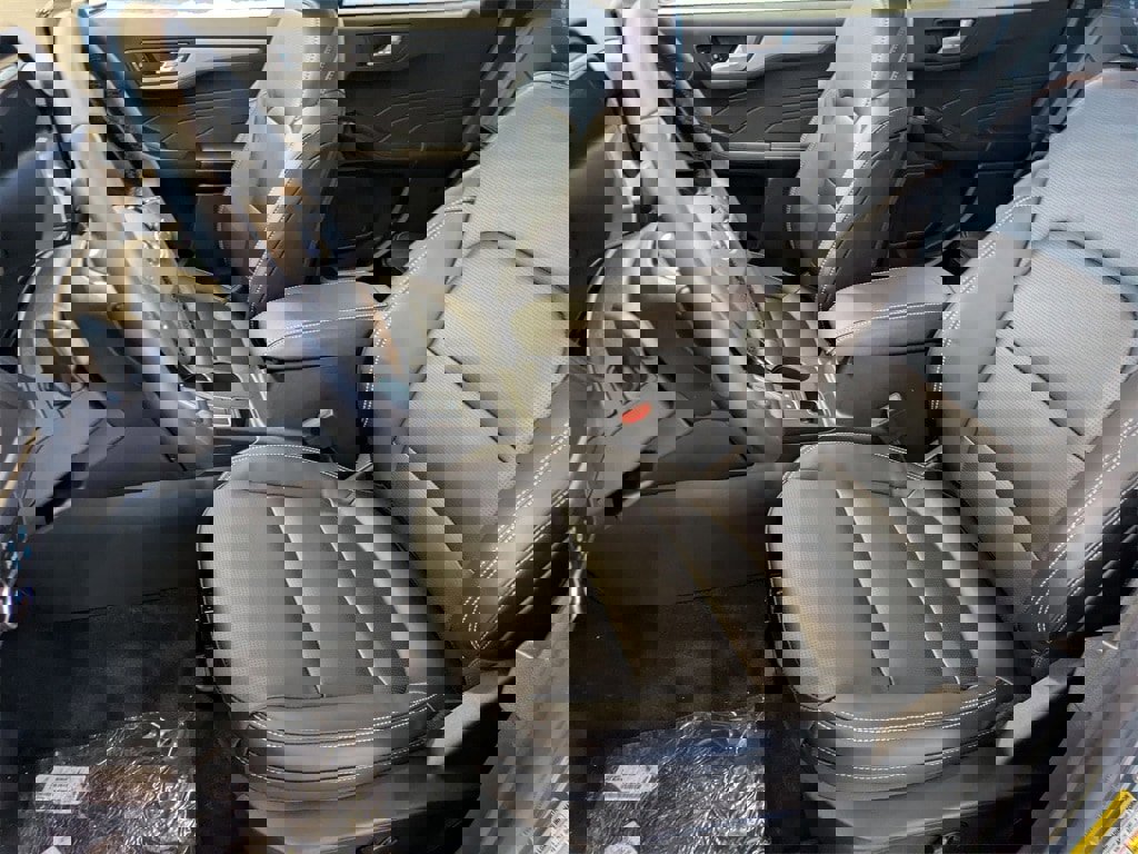 New 2026 Ford Escape Platinum w/ Equipment Group 601A image 16