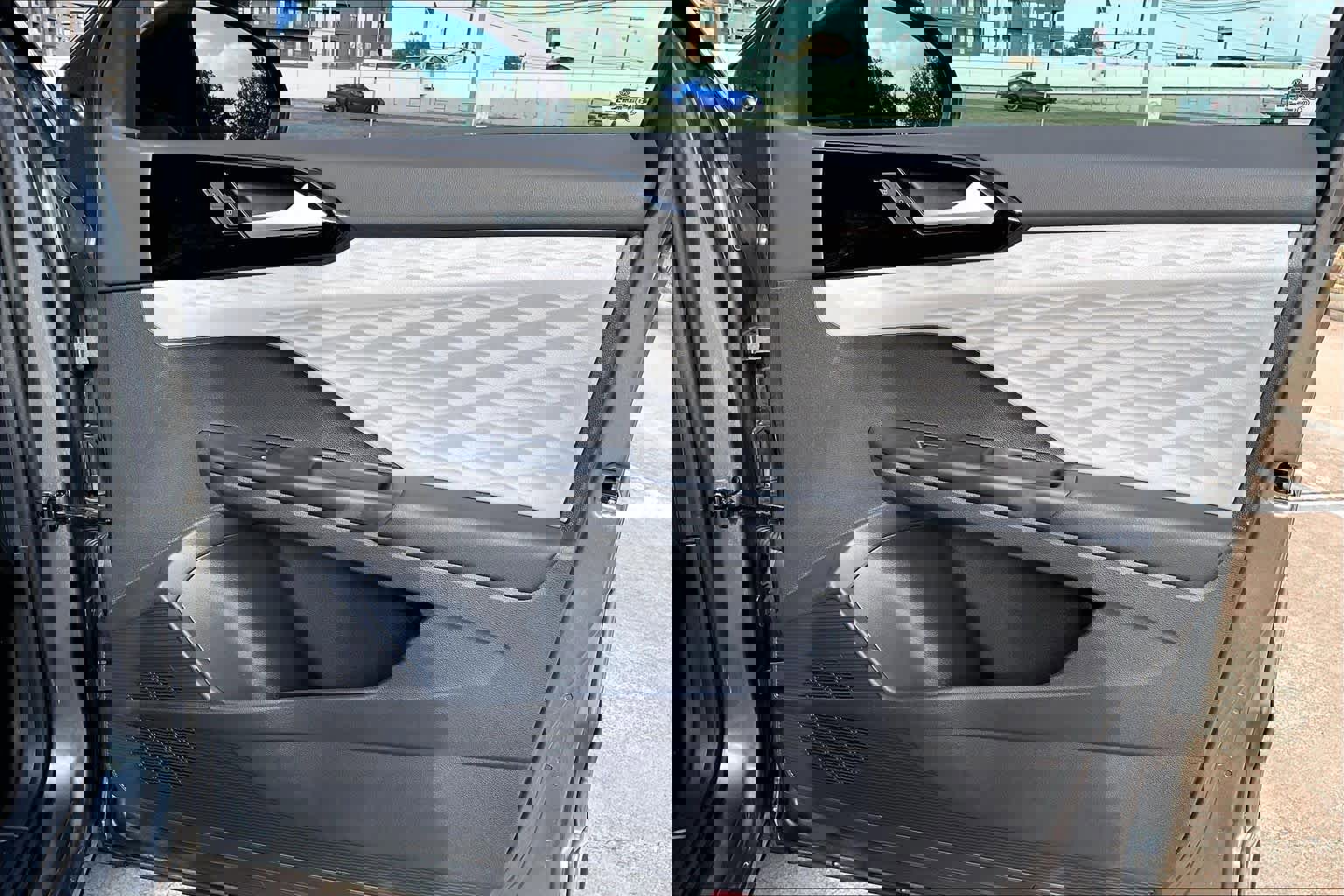 Used 2022 Volkswagen Taos S w/ IQ Drive S Package image 20