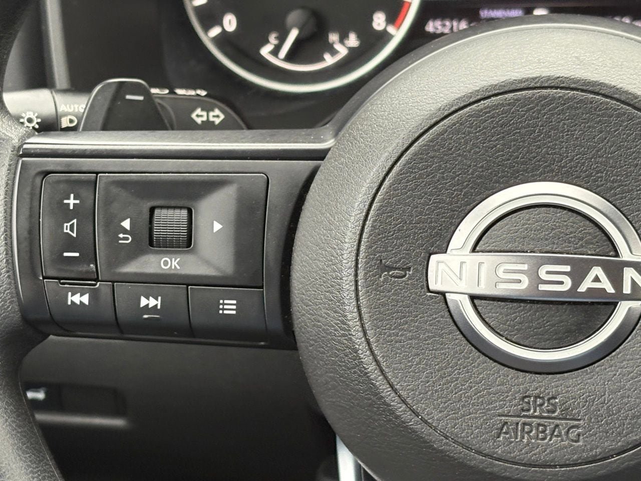Certified 2024 Nissan Rogue SV image 18