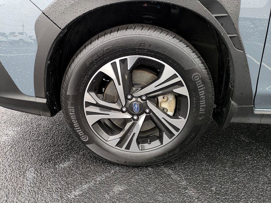 Used 2024 Subaru Crosstrek 2.0i Premium image 11