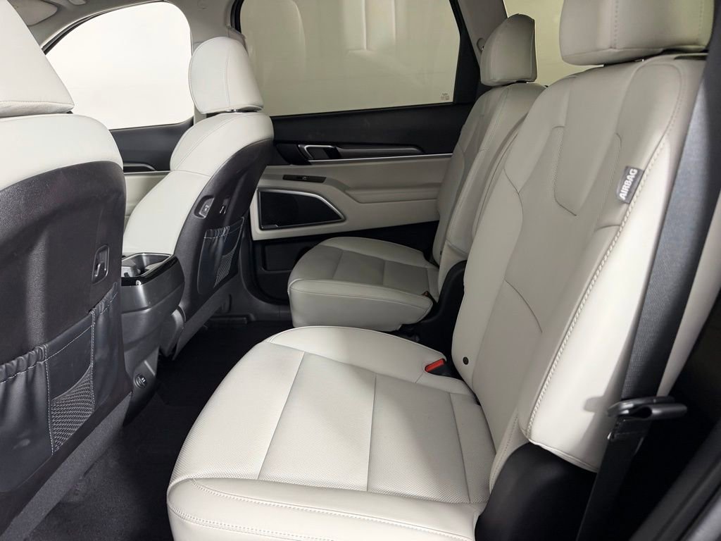 Used 2025 Kia Telluride S image 25