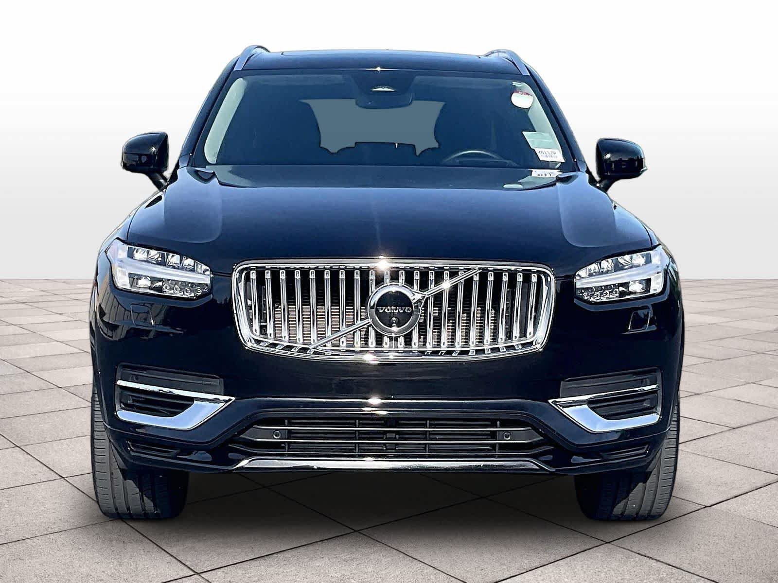 Used 2025 Volvo XC90 T8 Ultra w/ Protection Package Premier AWD/4WD image 3