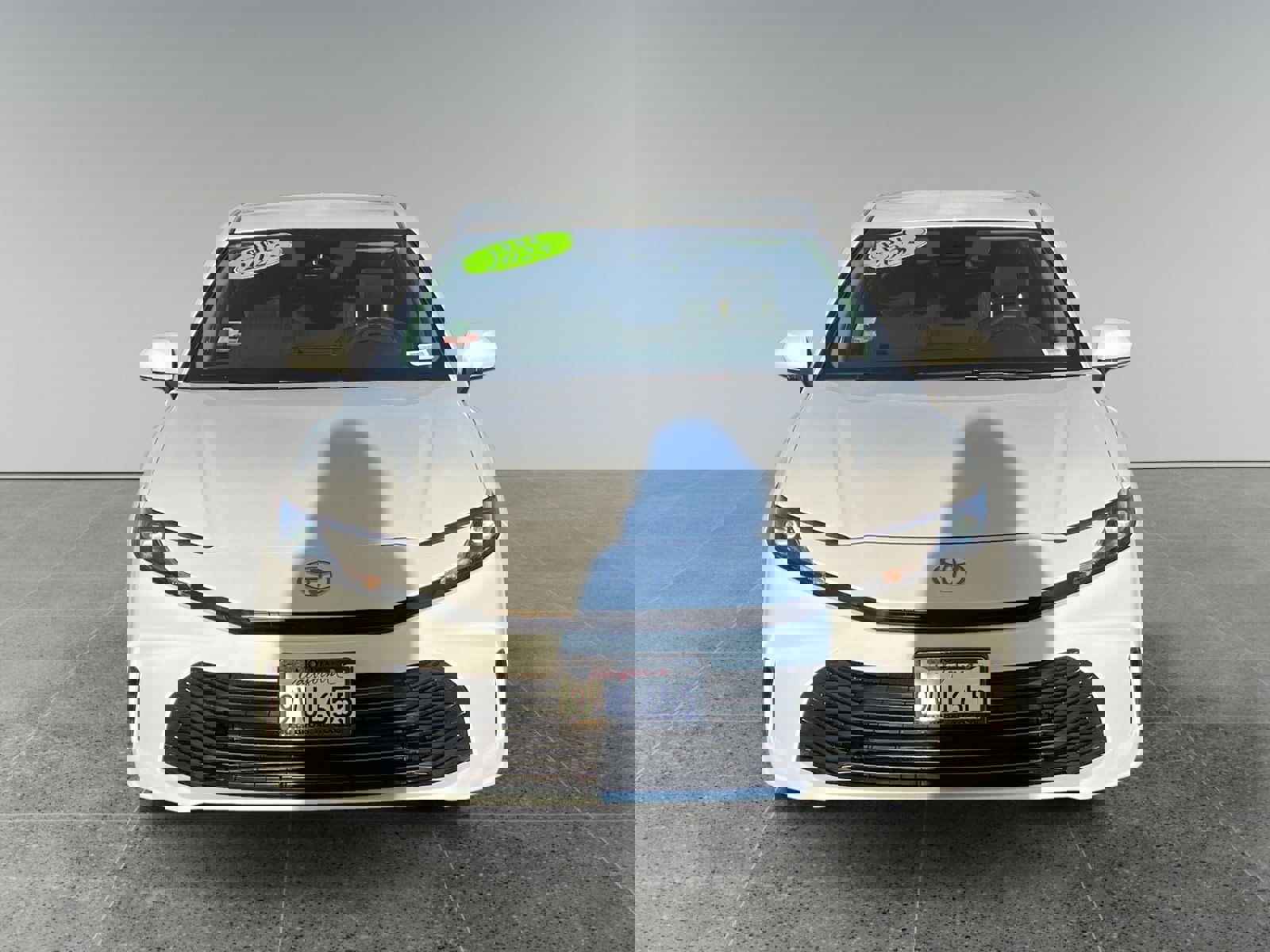 Used 2025 Toyota Camry LE image 8