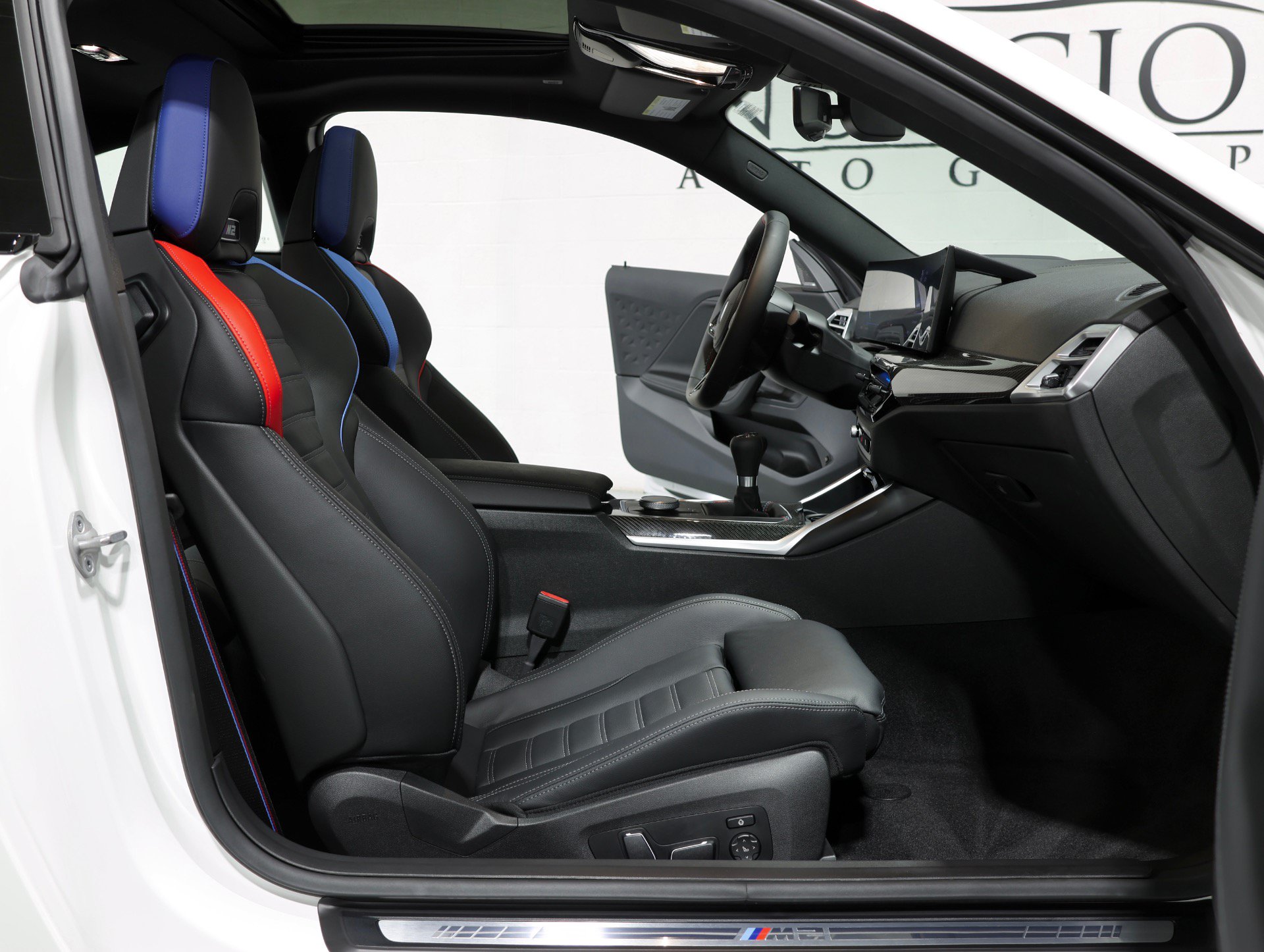 Used 2026 BMW M2 w/ Lighting Package RWD image 93