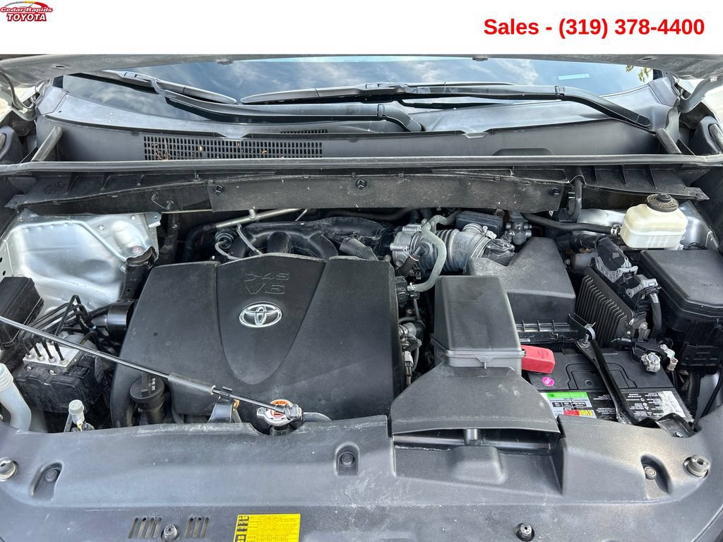 Used 2018 Toyota Highlander SE AWD/4WD image 19