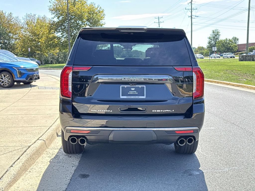 Used 2024 GMC Yukon Denali Ultimate AWD/4WD image 23