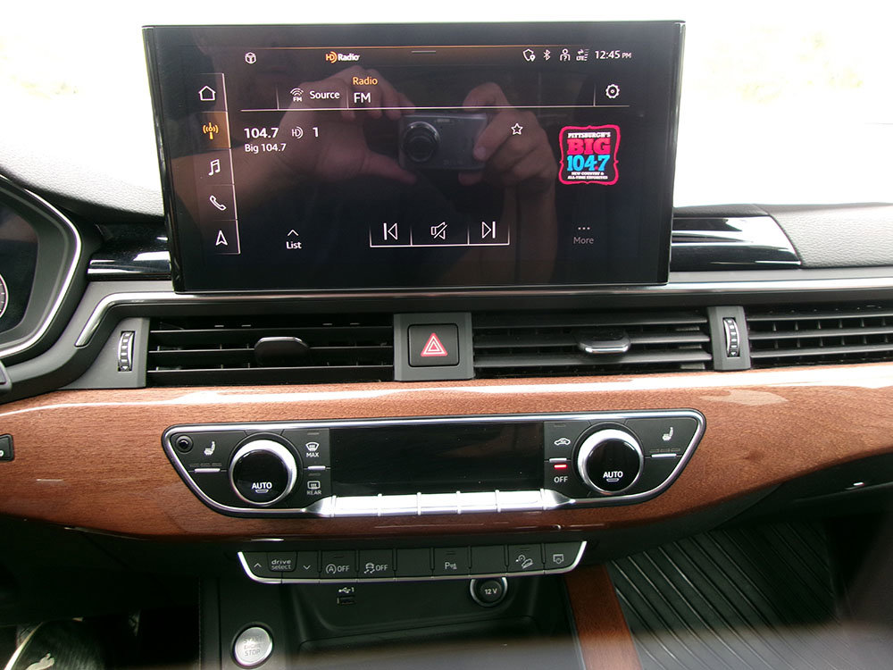 Used 2023 Audi A4 2.0T allroad Premium Plus image 14