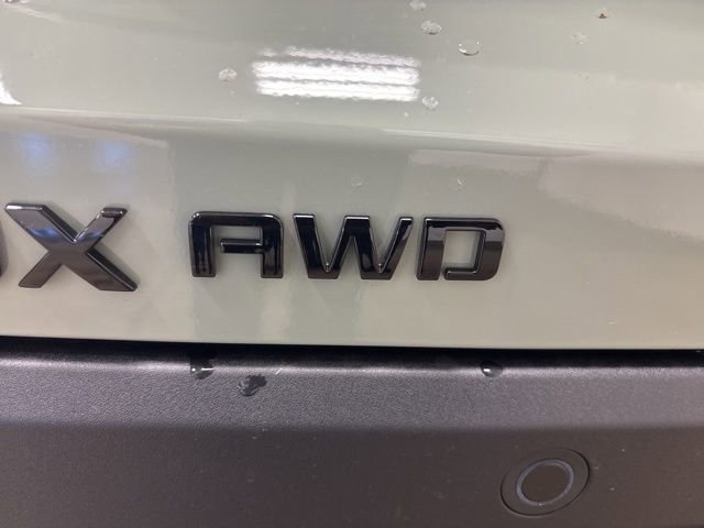 New 2026 Chevrolet Equinox ACTIV w/ Convenience Package III image 12